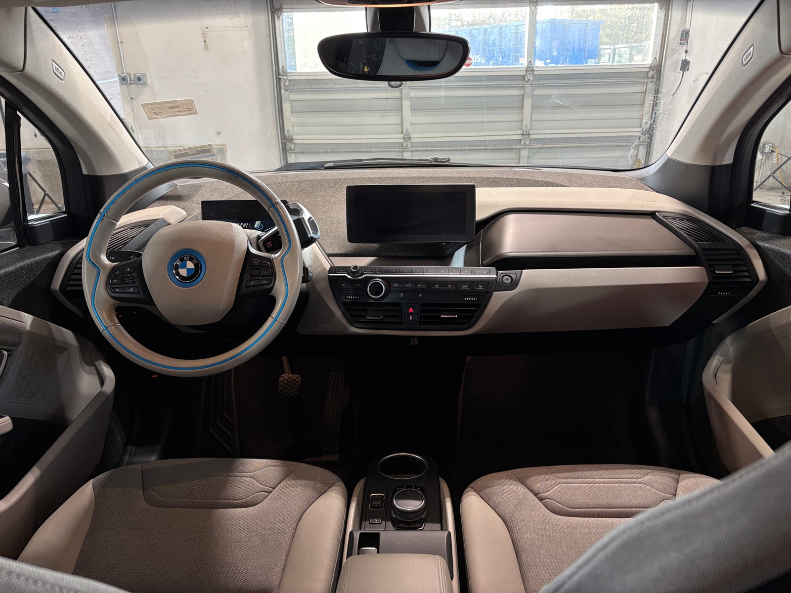 Thumbnail: 2017 BMW i3 - 3