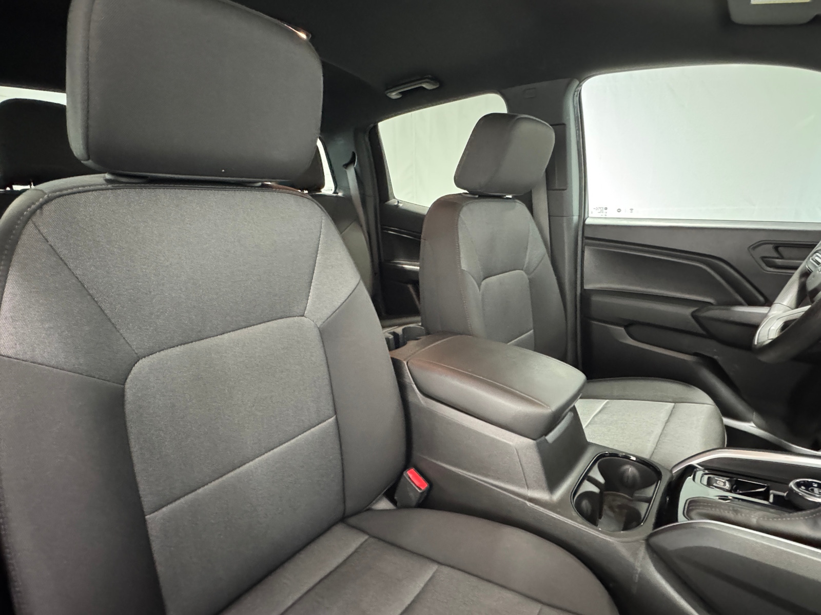 Thumbnail: 2023 Chevrolet Colorado - 2