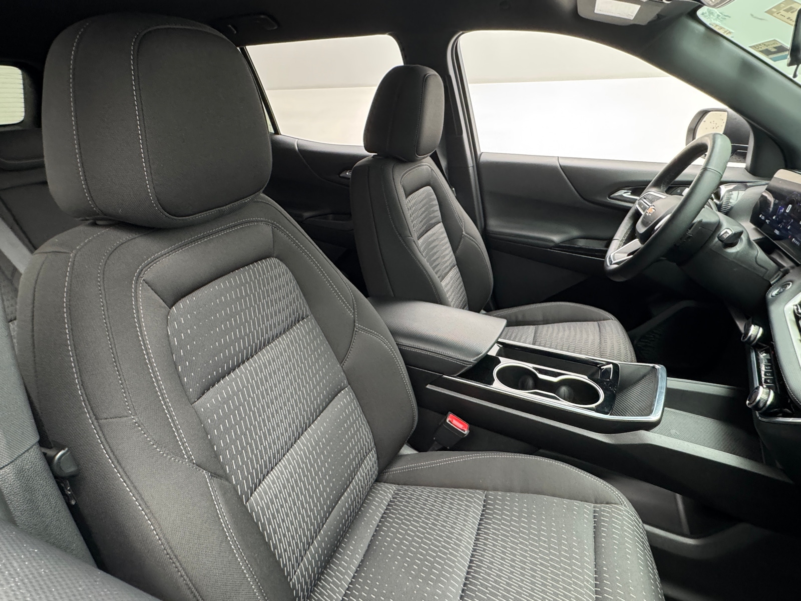 Thumbnail: 2025 Chevrolet Equinox - 2