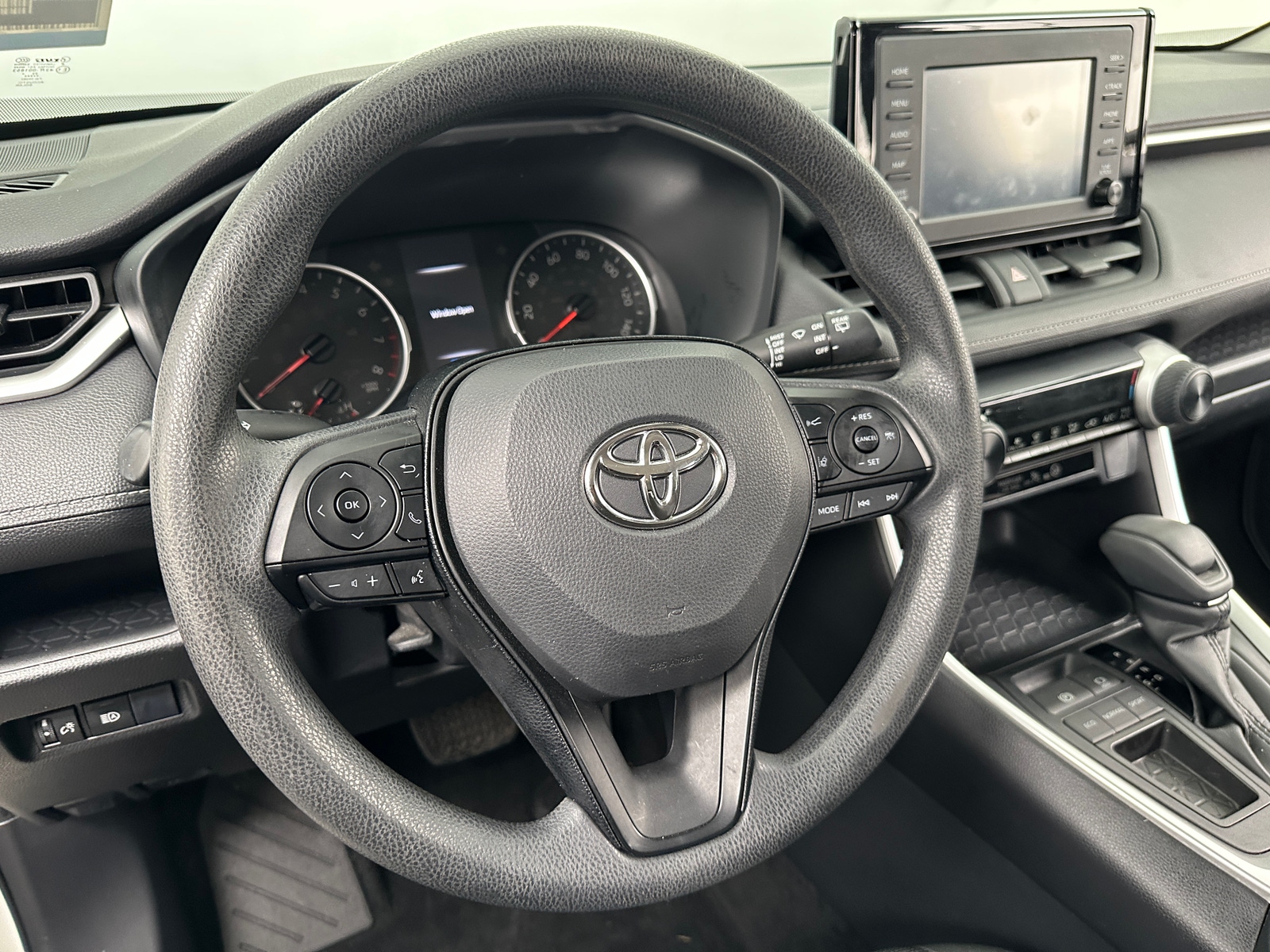Thumbnail: 2019 Toyota RAV4 - 5