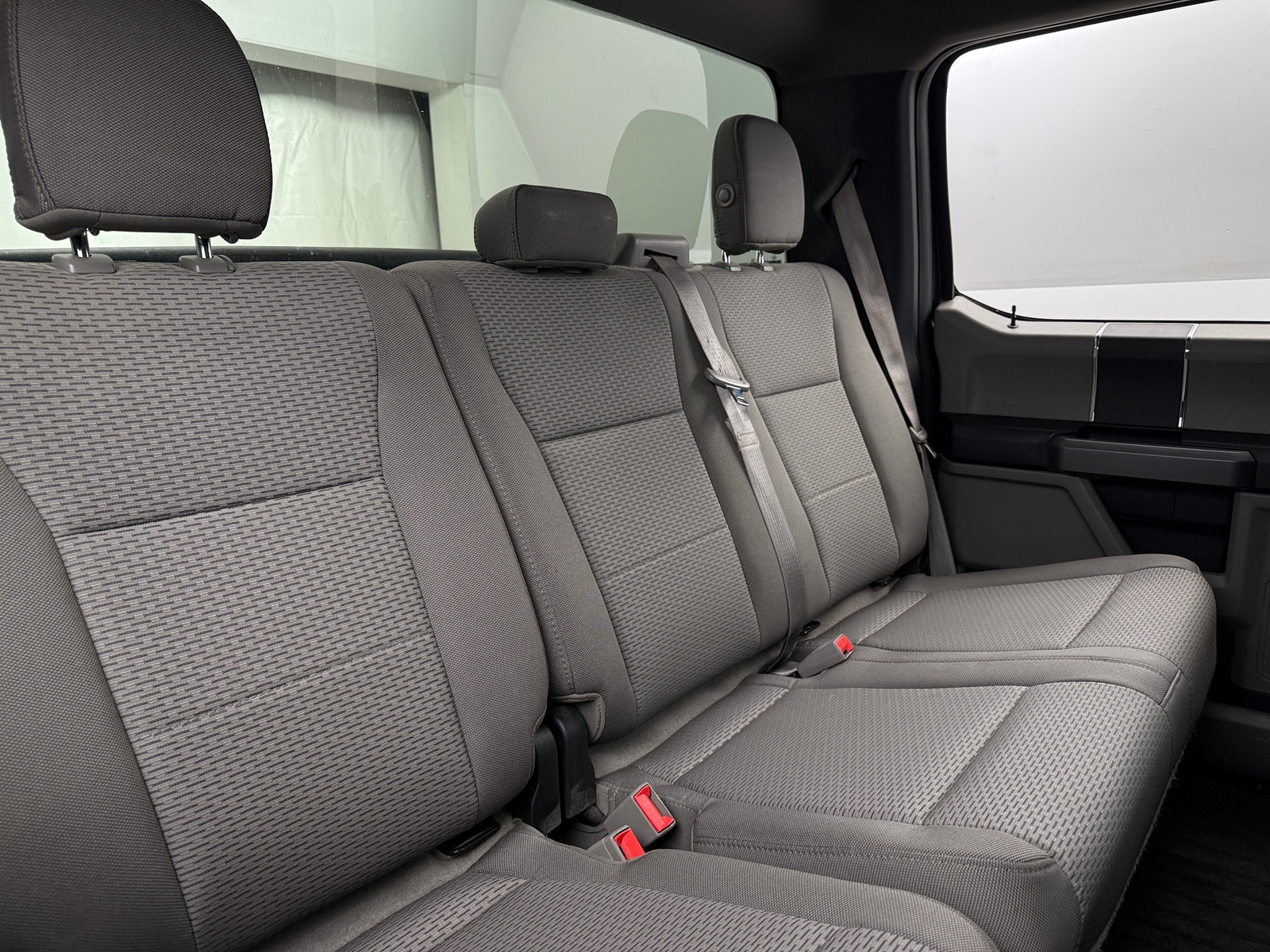 Thumbnail: 2018 Ford Econoline - 6