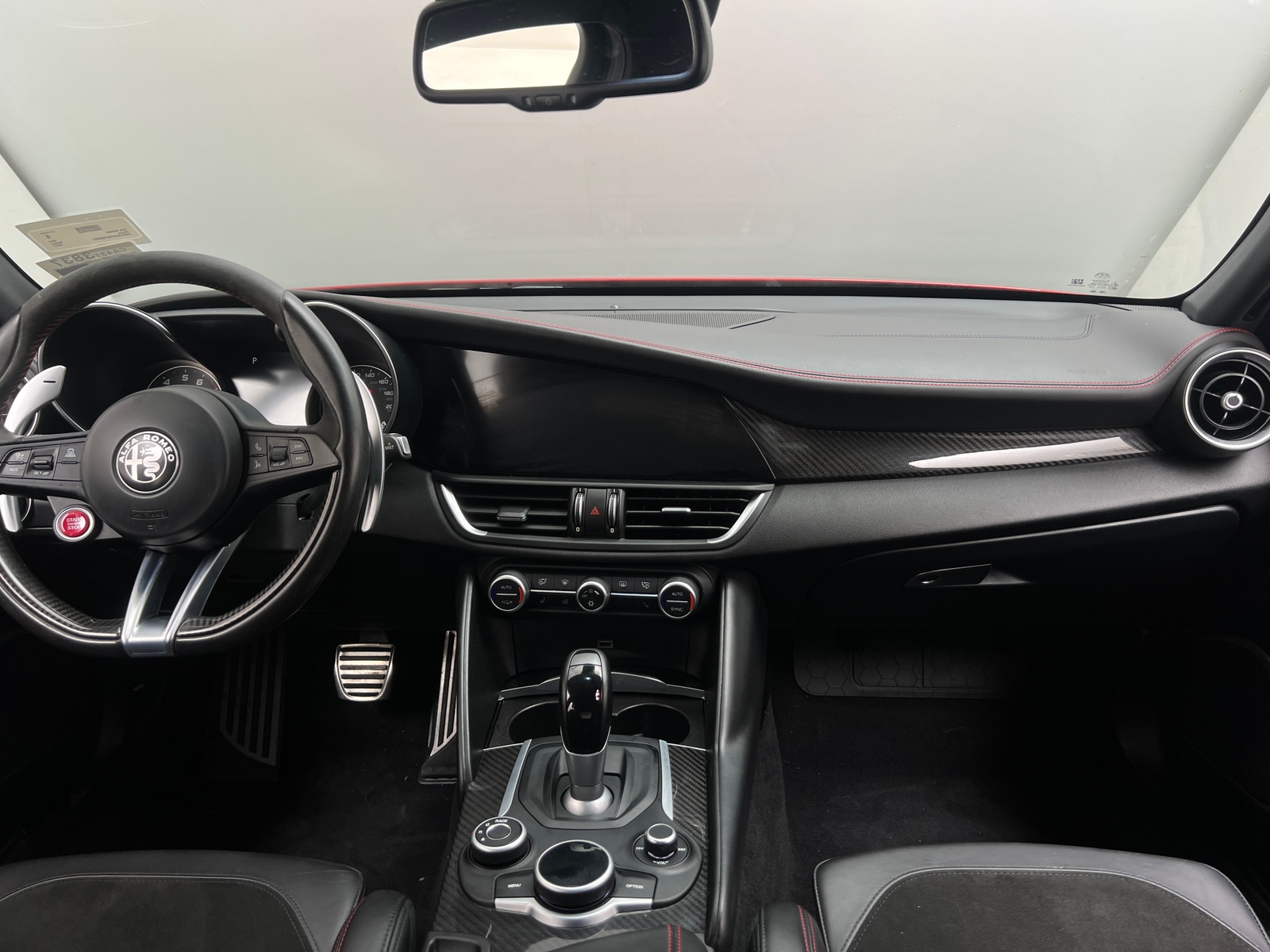 Thumbnail: 2017 Alfa Romeo Giulia - 2