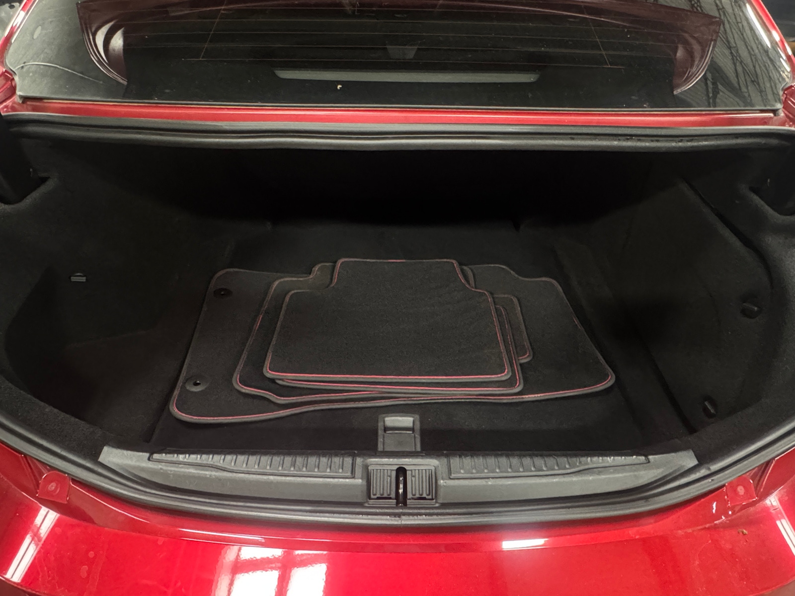 Thumbnail: 2017 Alfa Romeo Giulia - 6