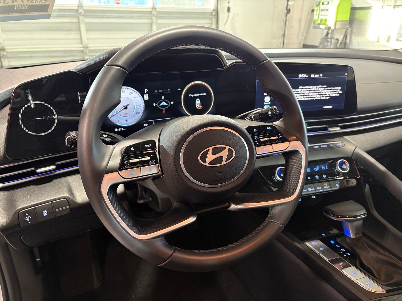 Thumbnail: 2025 Hyundai Elantra - 4