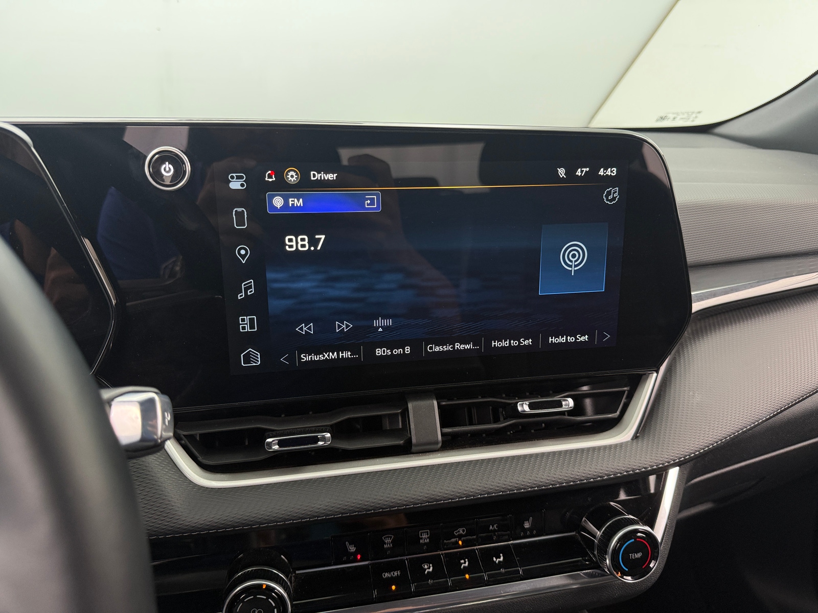 Thumbnail: 2025 Chevrolet Equinox - 4