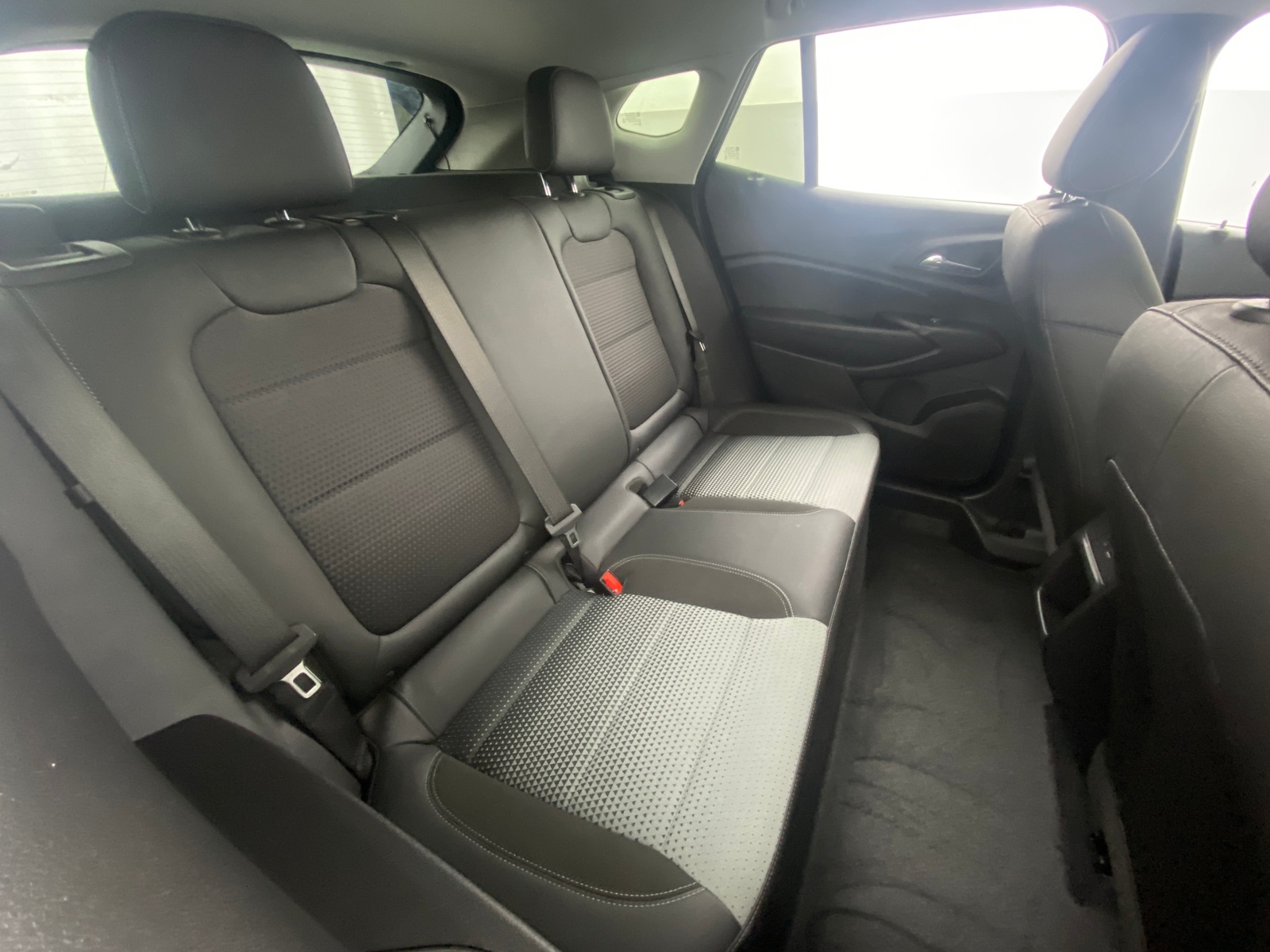 Thumbnail: 2025 Chevrolet Trax - 6