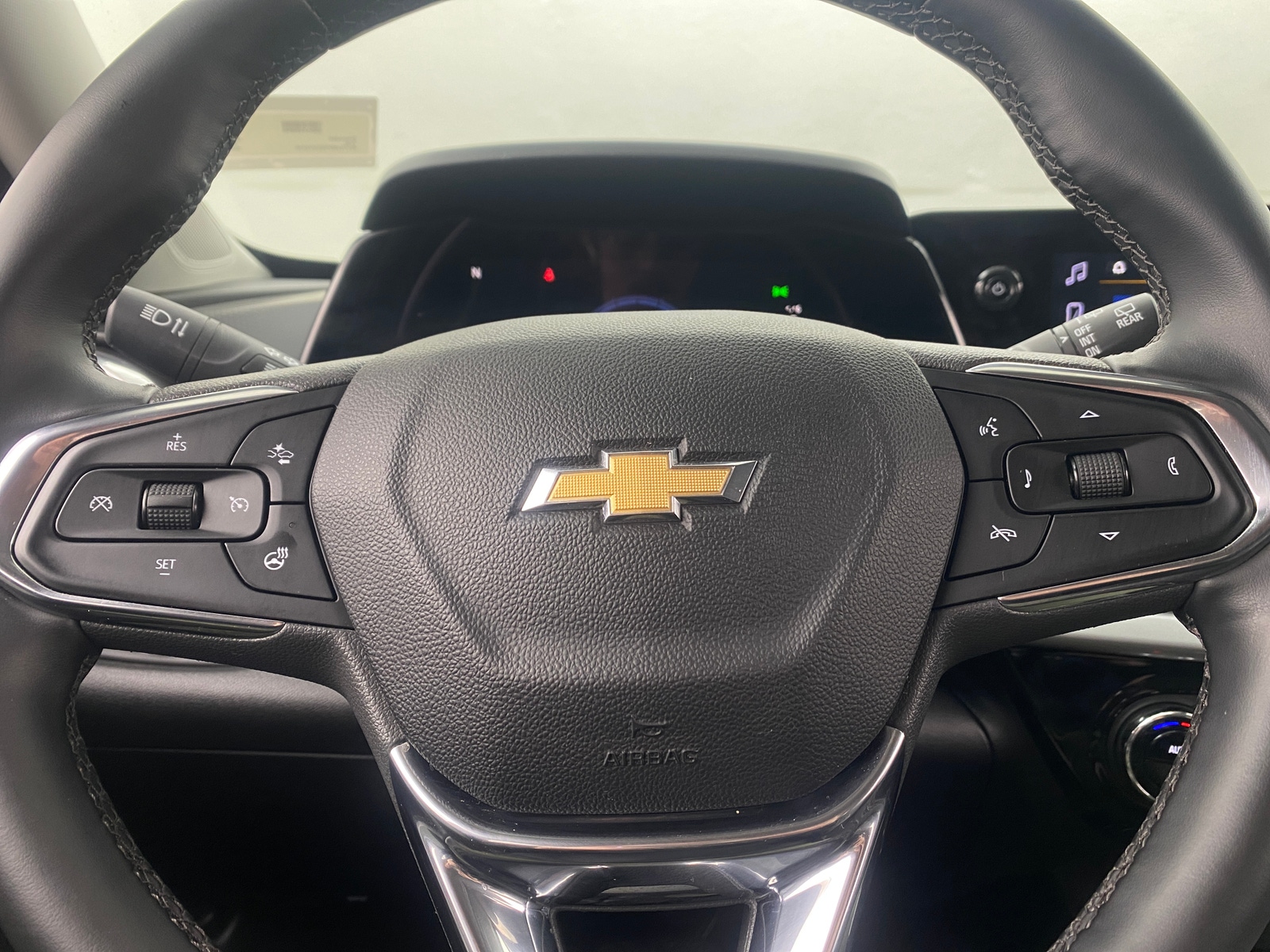 Thumbnail: 2025 Chevrolet Trax - 5