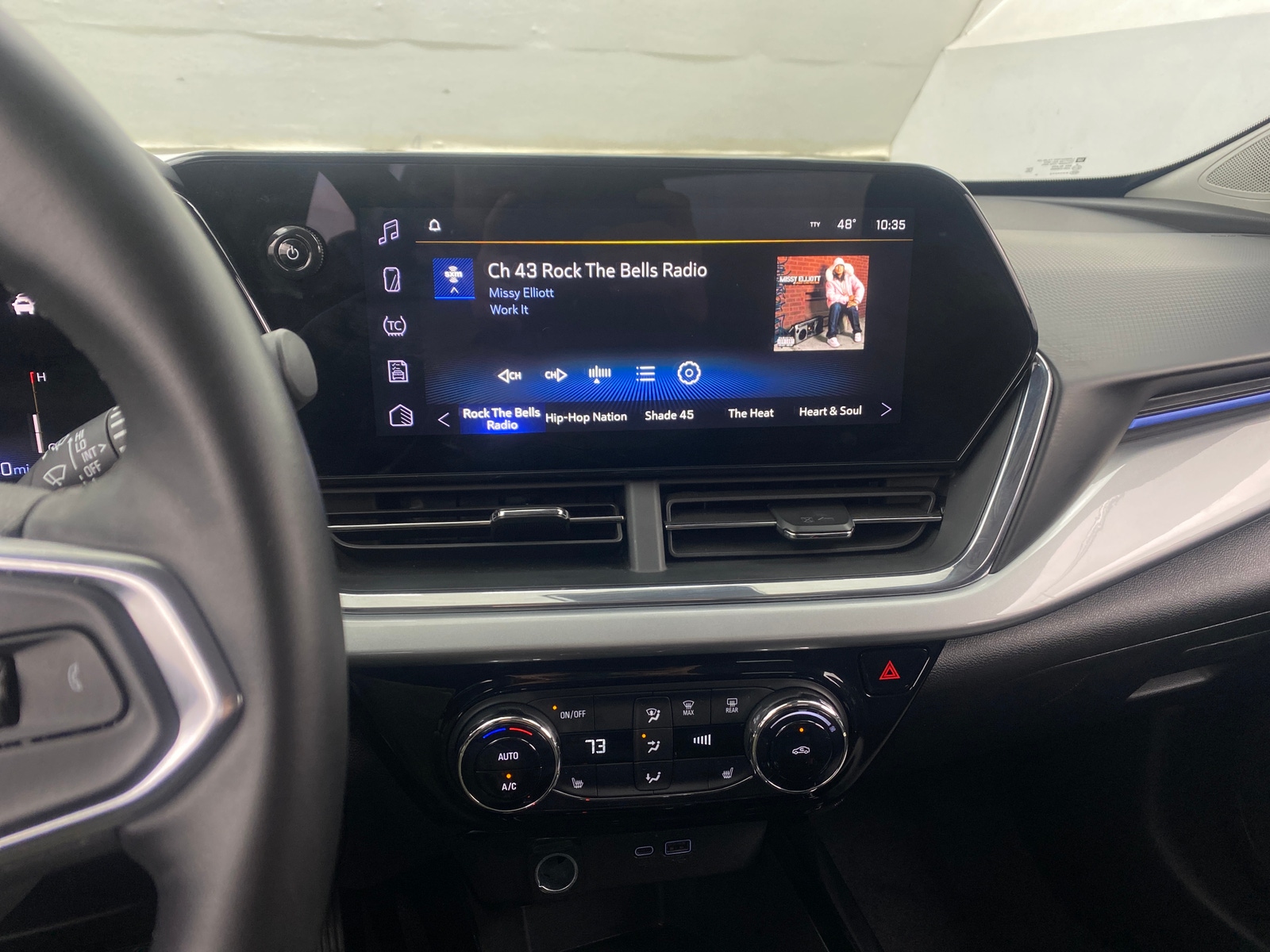 Thumbnail: 2025 Chevrolet Trax - 4