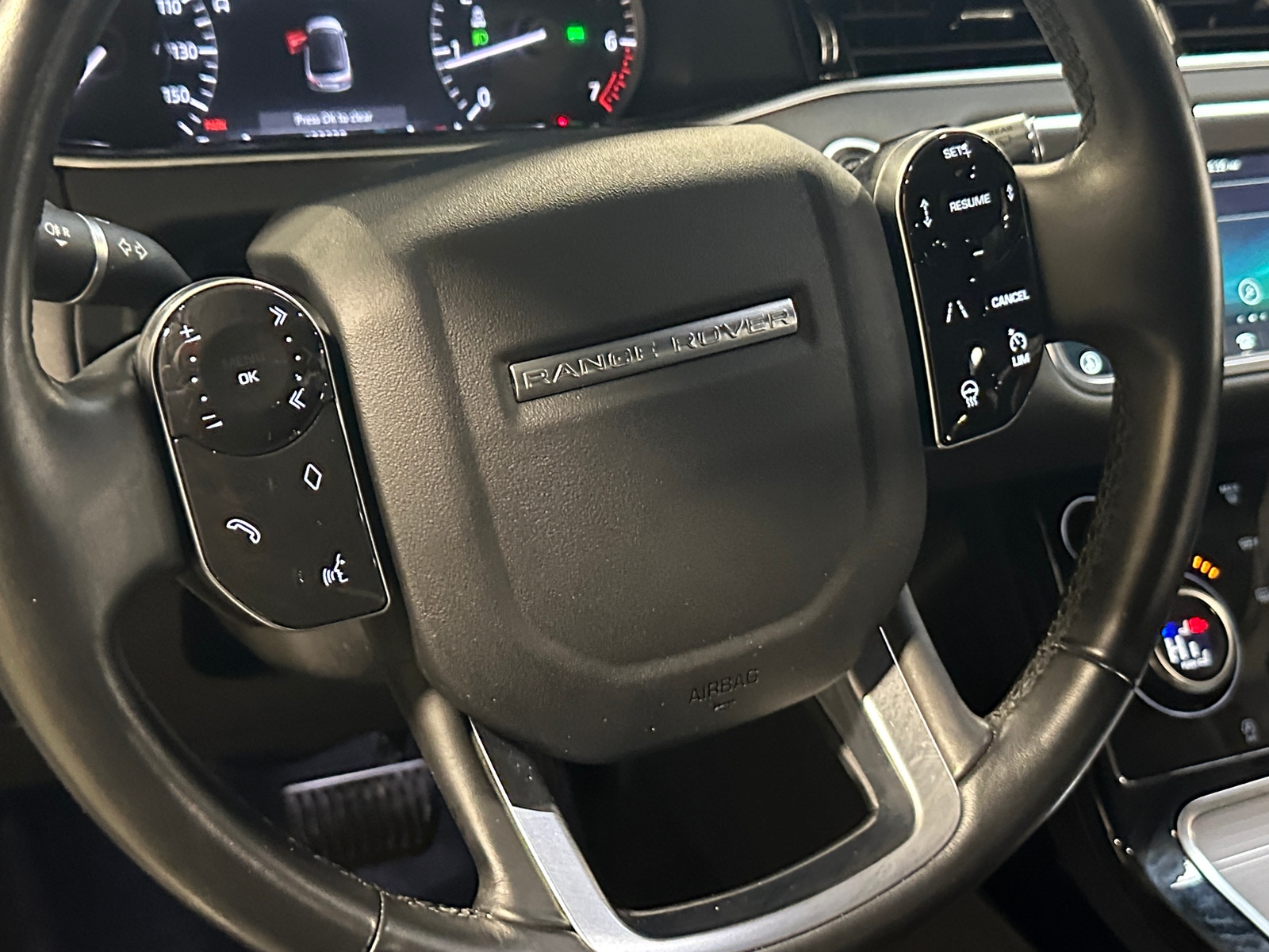 Thumbnail: 2020 Land Rover Range Rover Evoque - 4