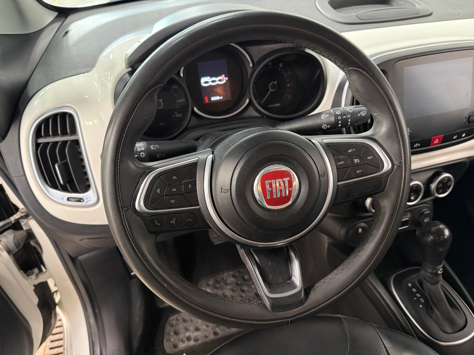 Thumbnail: 2019 Fiat 500L - 4