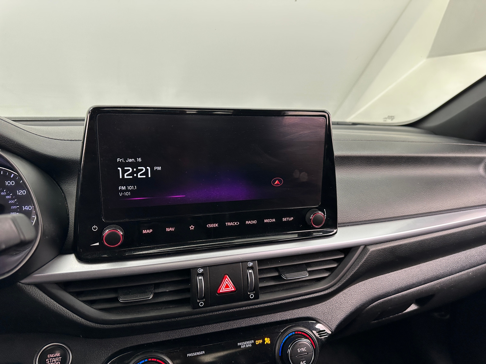 Thumbnail: 2023 Kia Forte - 4