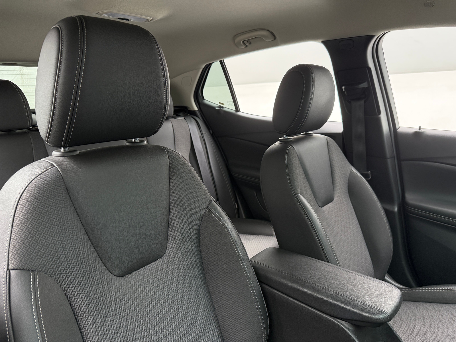 Thumbnail: 2025 Buick Encore GX - 2