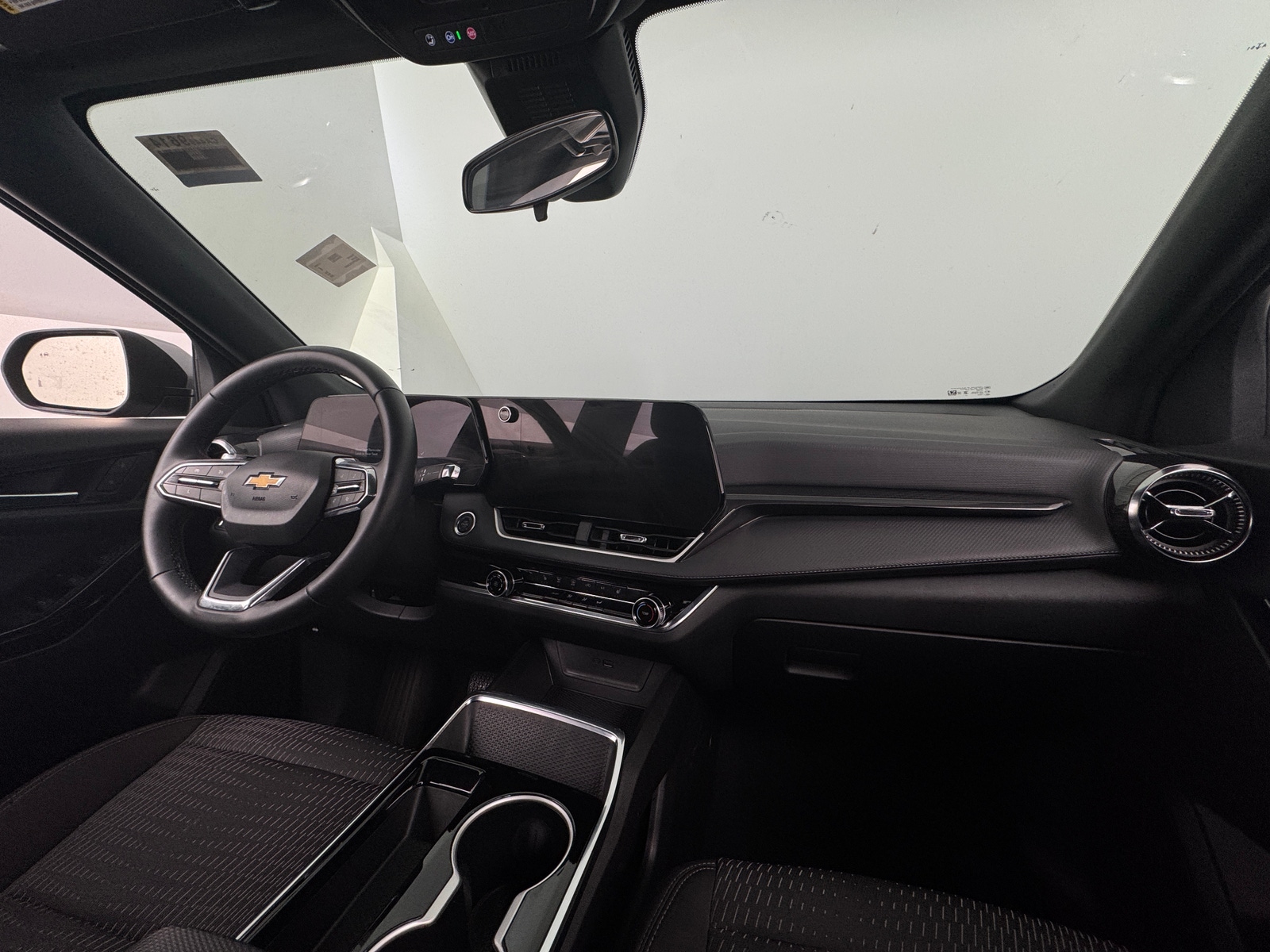 Thumbnail: 2025 Chevrolet Equinox - 3