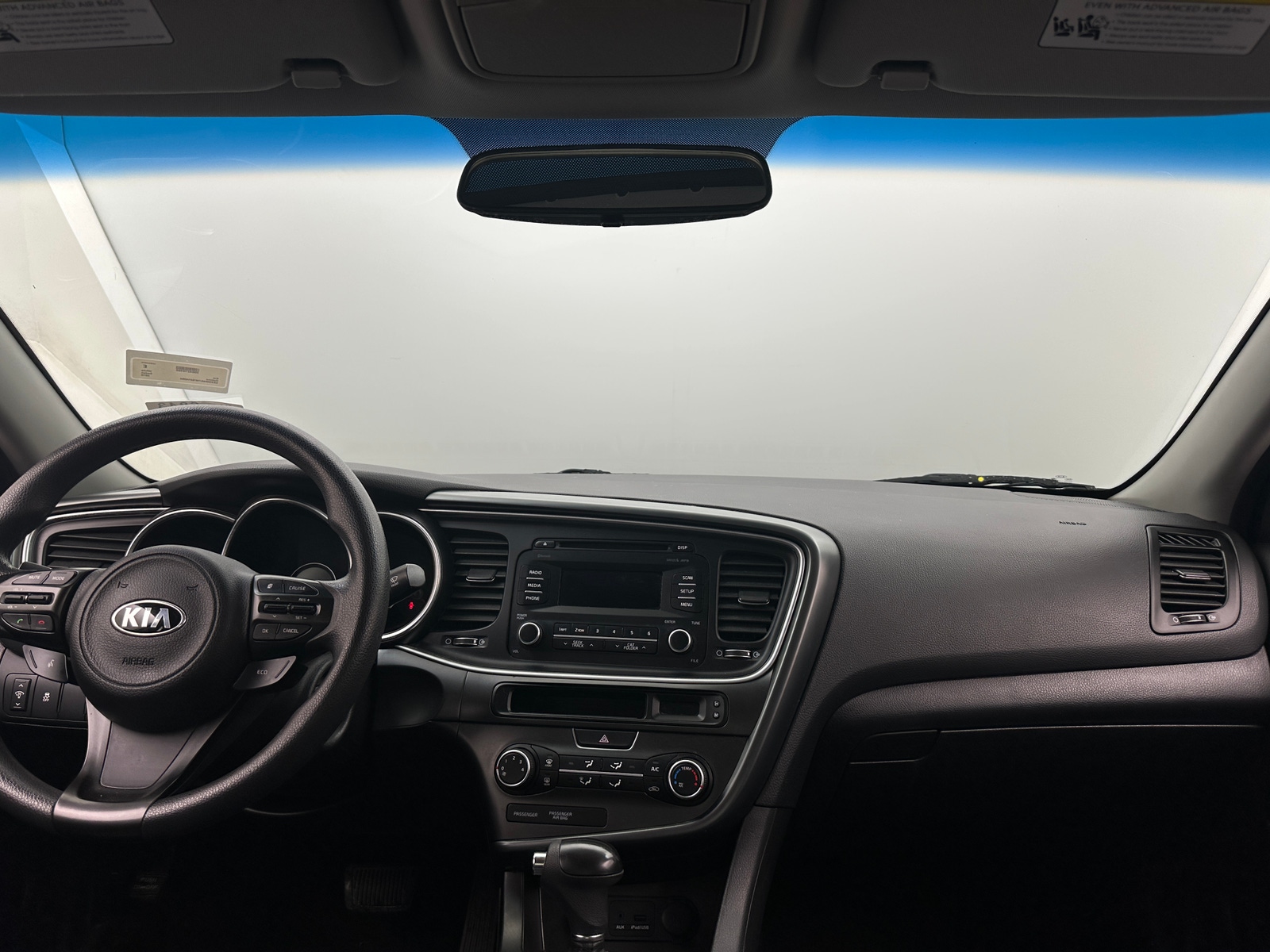 Thumbnail: 2015 Kia Optima - 3