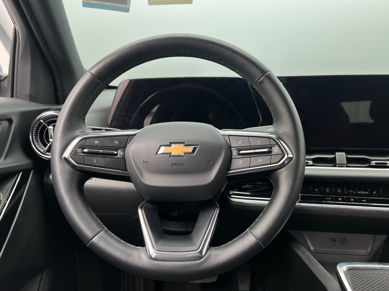 Thumbnail: 2025 Chevrolet Equinox - 5