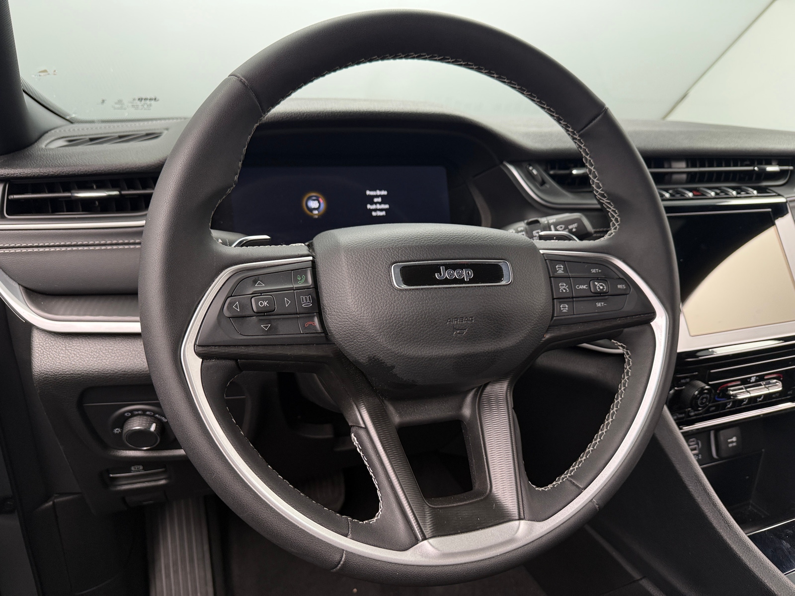 Thumbnail: 2025 Jeep Grand Cherokee - 5