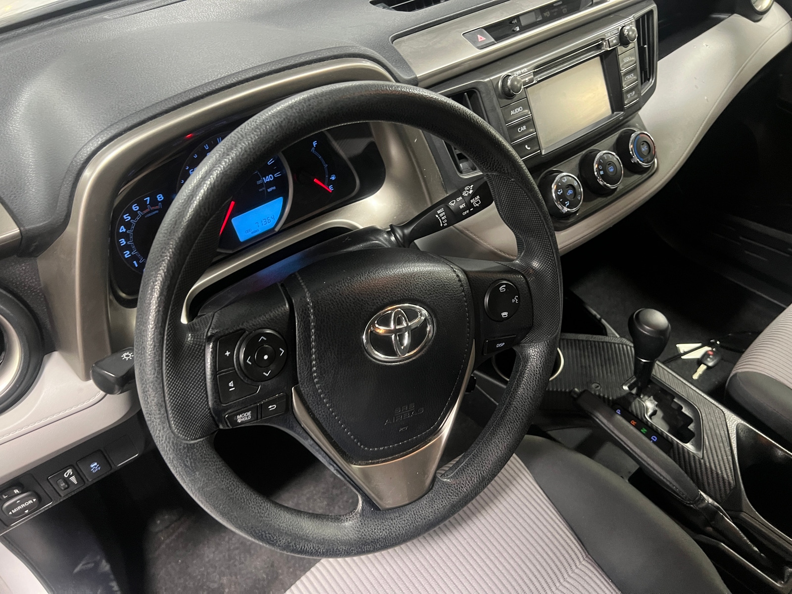 Thumbnail: 2015 Toyota RAV4 - 5