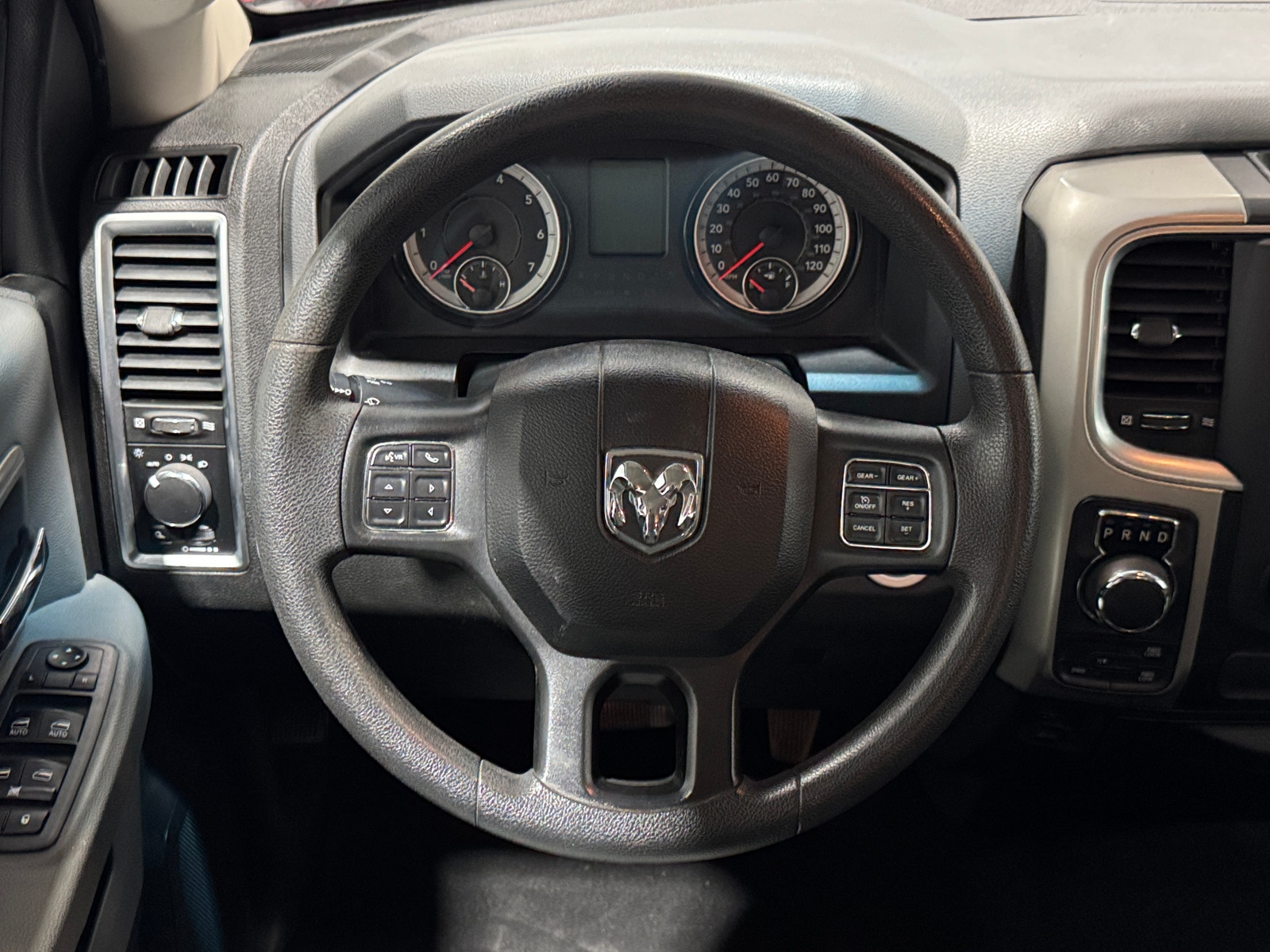 Thumbnail: 2020 RAM 1500 Classic - 5