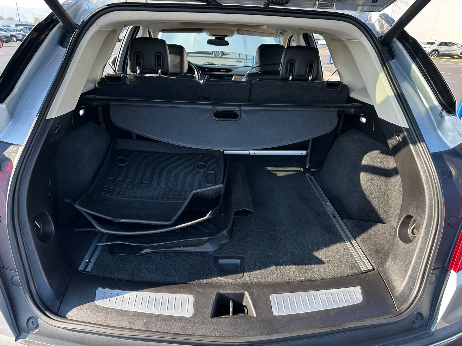 Thumbnail: 2019 Cadillac XT5 - 6