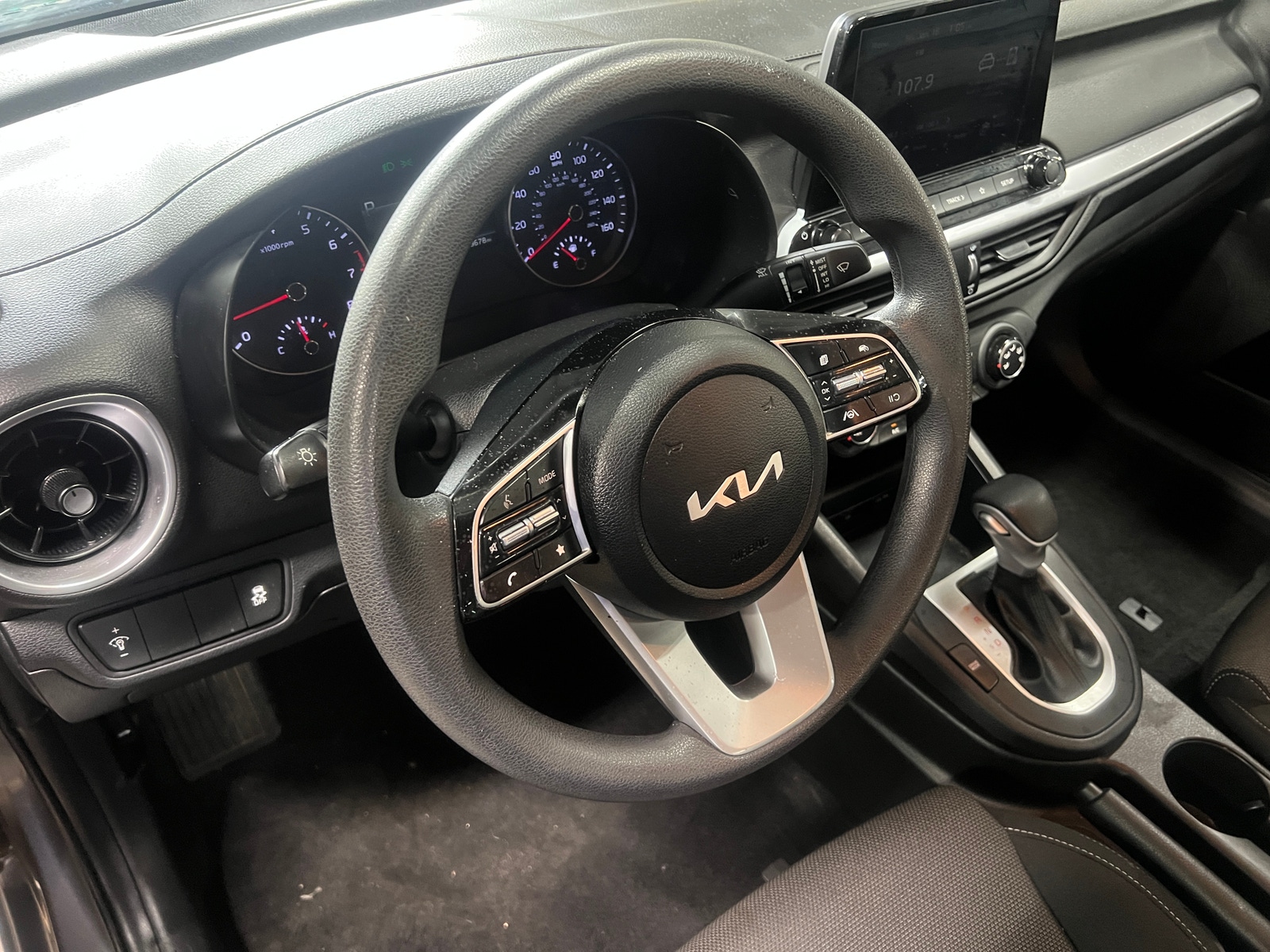 Thumbnail: 2023 Kia Forte - 5