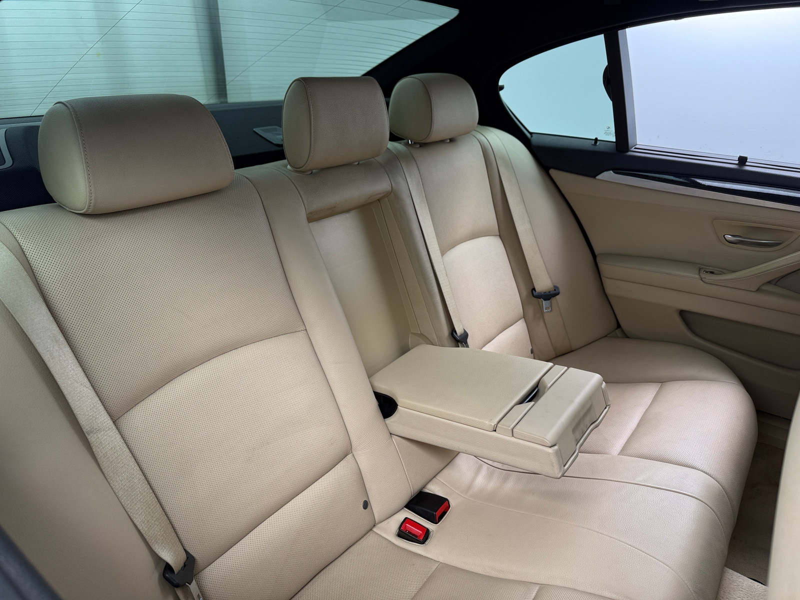 Thumbnail: 2012 BMW 5 Series - 5