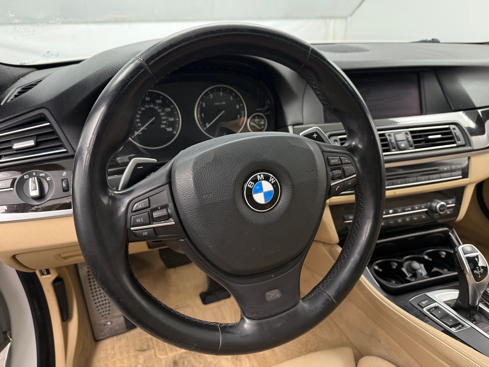 Thumbnail: 2012 BMW 5 Series - 4