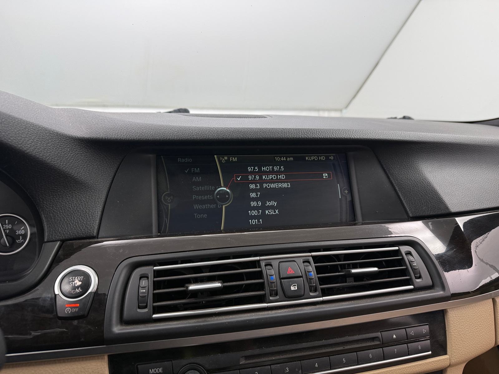 Thumbnail: 2012 BMW 5 Series - 3