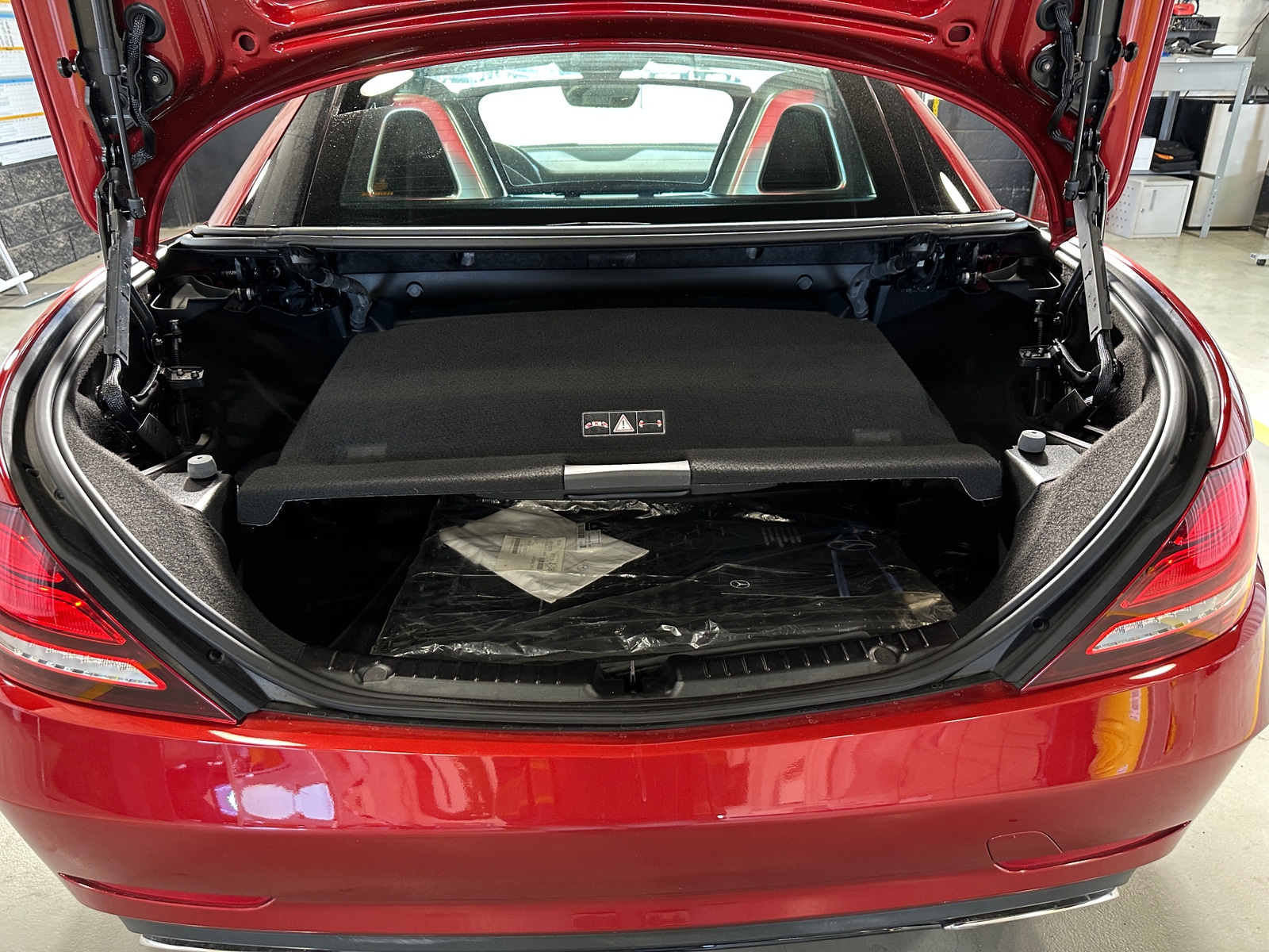 Thumbnail: 2018 Mercedes-Benz SLC - 4