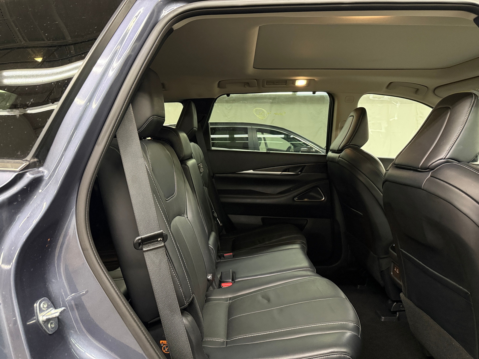 Thumbnail: 2023 INFINITI QX60 - 5