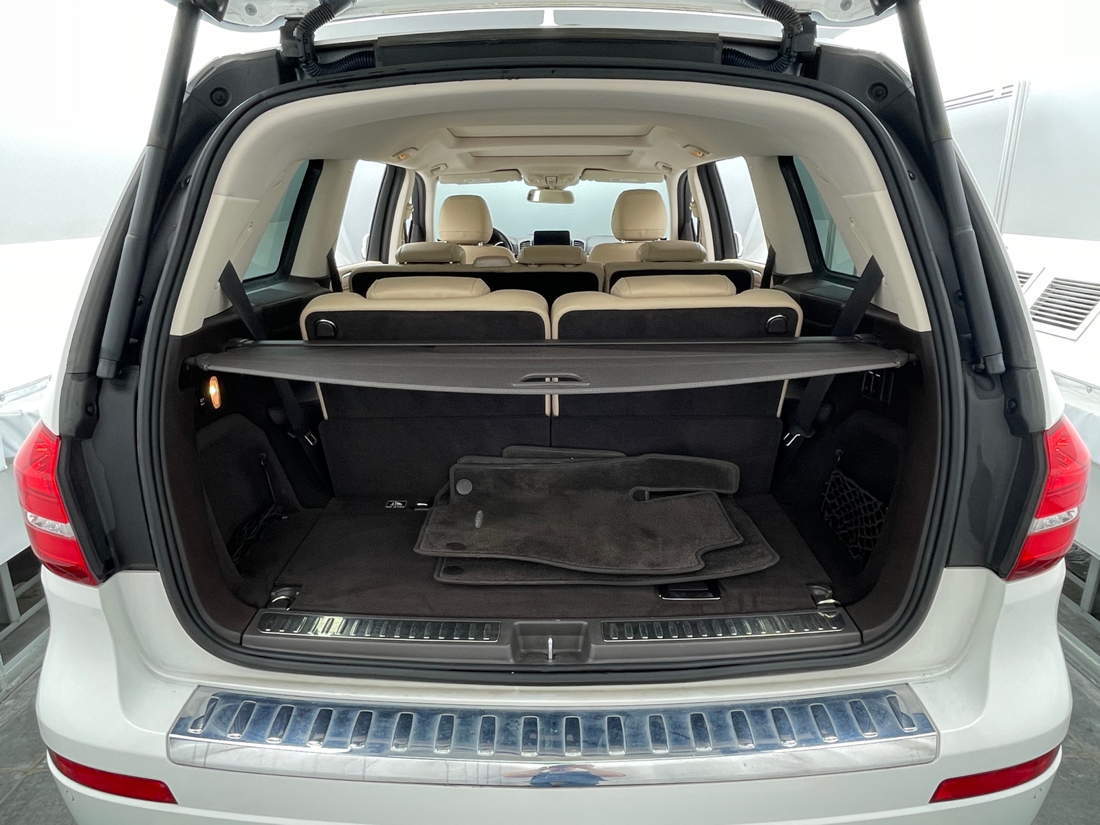 Thumbnail: 2019 Mercedes-Benz GLS - 7