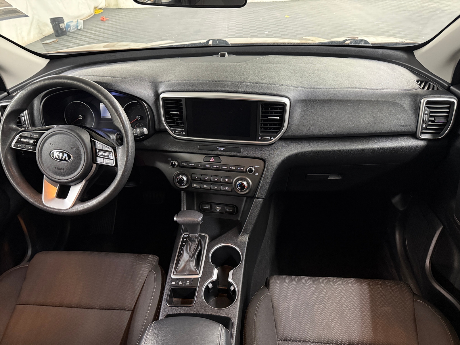 Thumbnail: 2020 Kia Sportage - 3