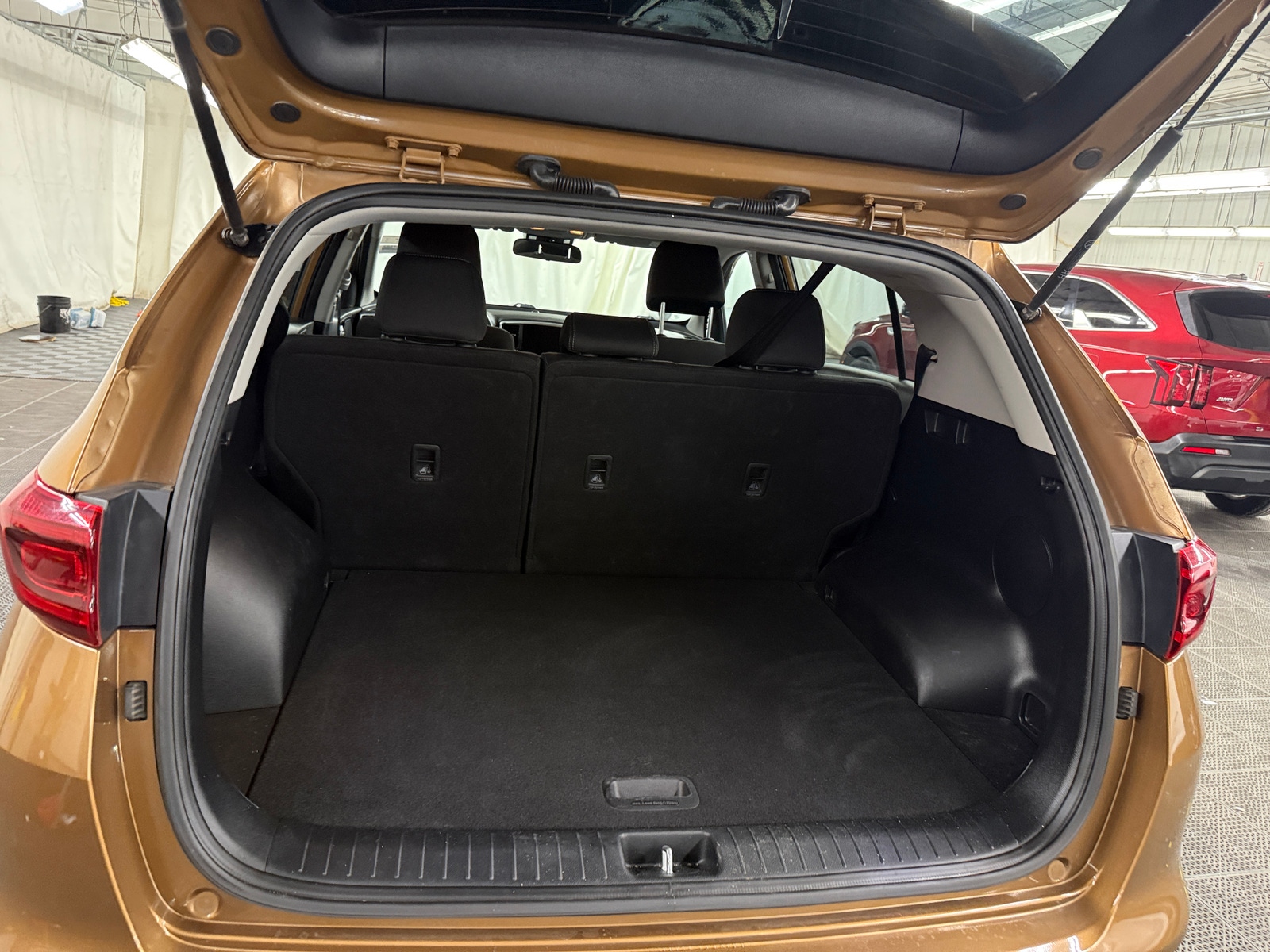 Thumbnail: 2020 Kia Sportage - 7