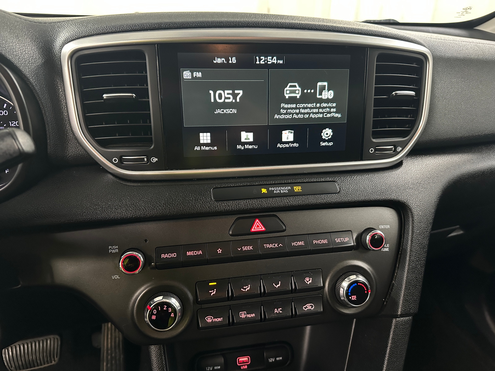 Thumbnail: 2020 Kia Sportage - 4