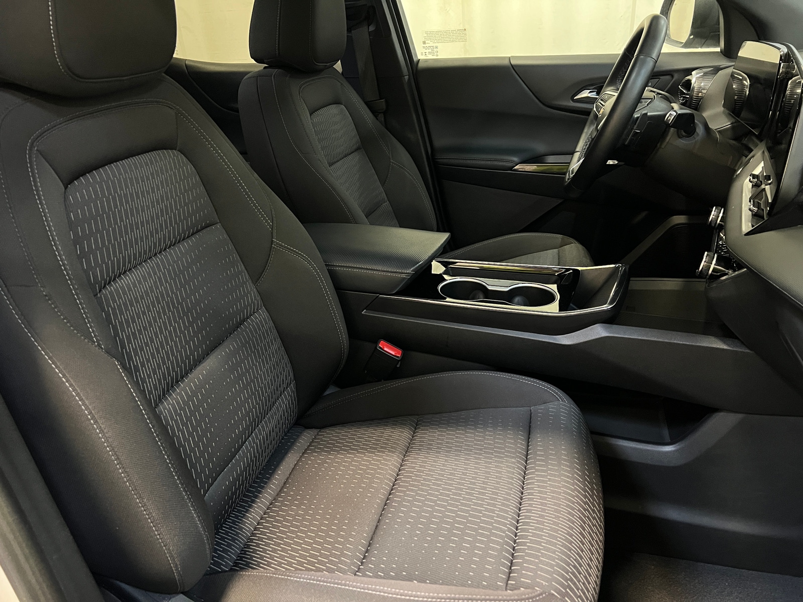 Thumbnail: 2025 Chevrolet Equinox - 2