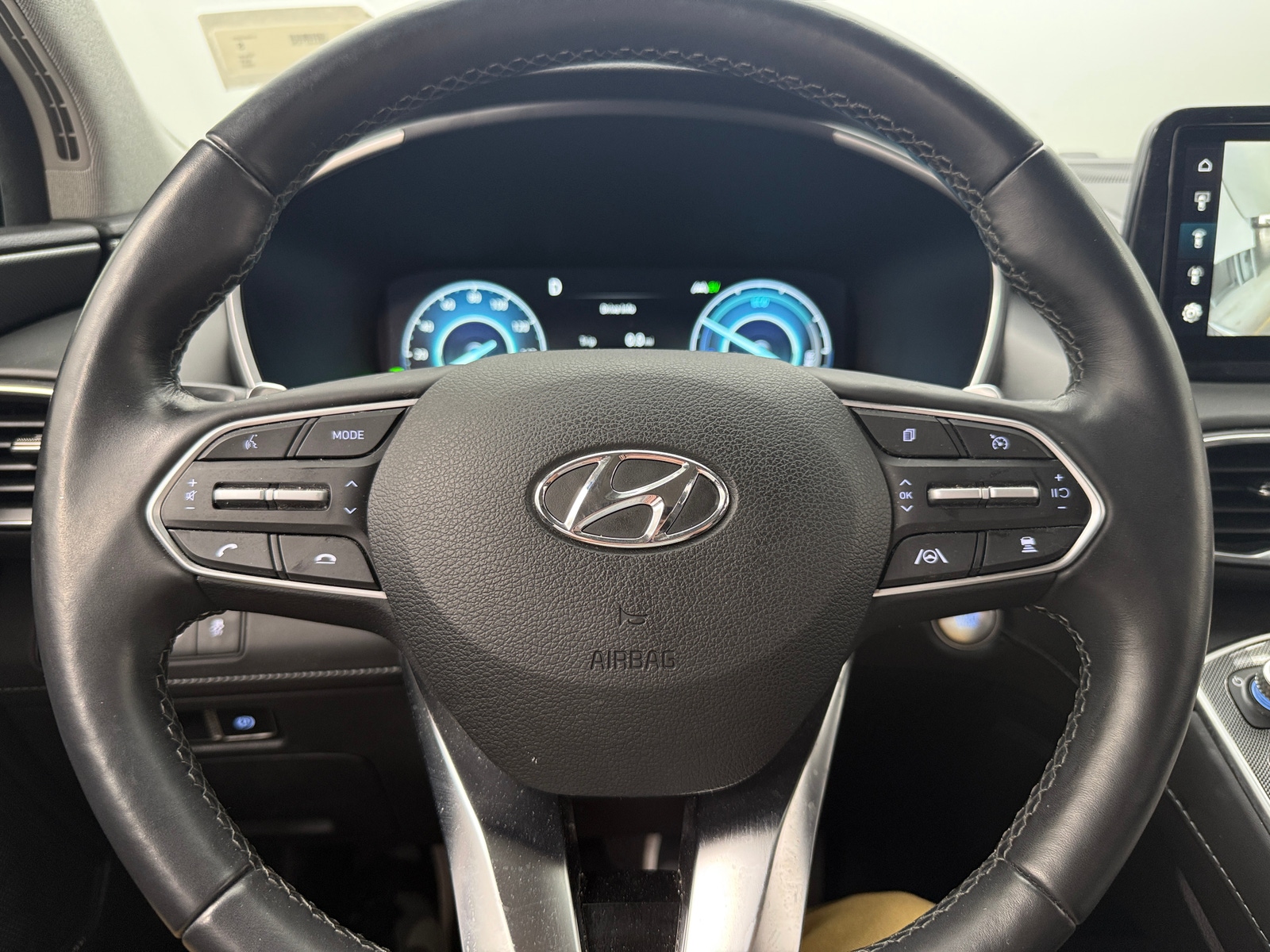 Thumbnail: 2023 Hyundai Santa Fe - 4