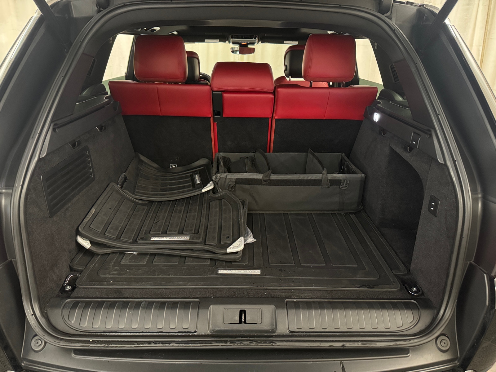 Thumbnail: 2020 Land Rover Range Rover Sport - 6