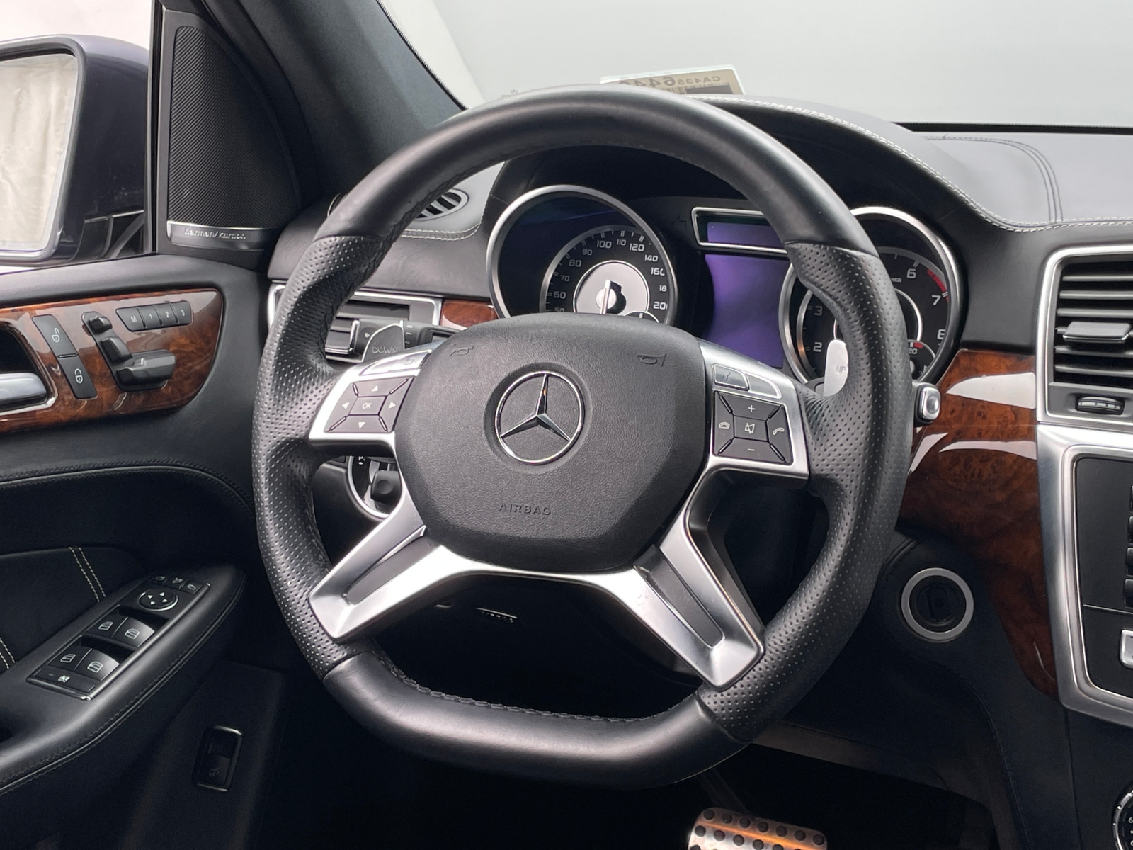 Thumbnail: 2013 Mercedes-Benz M-Class - 4