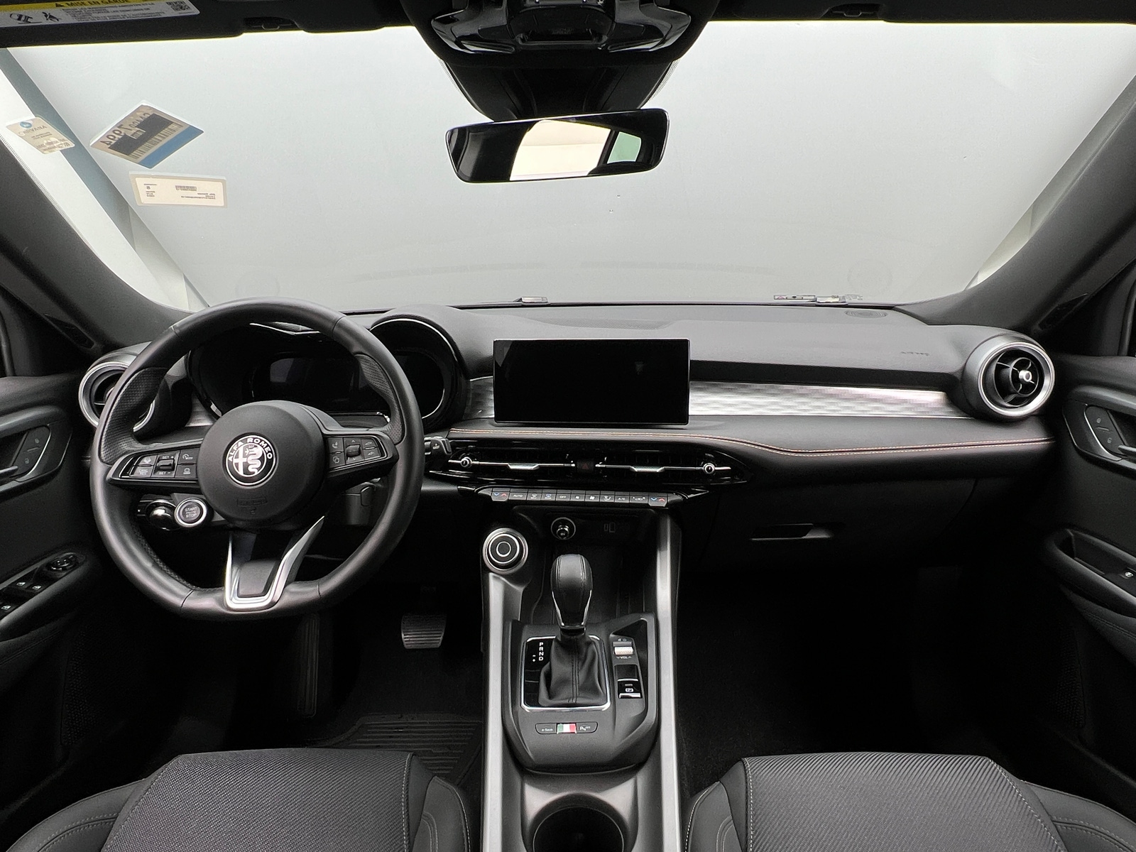 Thumbnail: 2024 Alfa Romeo Tonale - 3