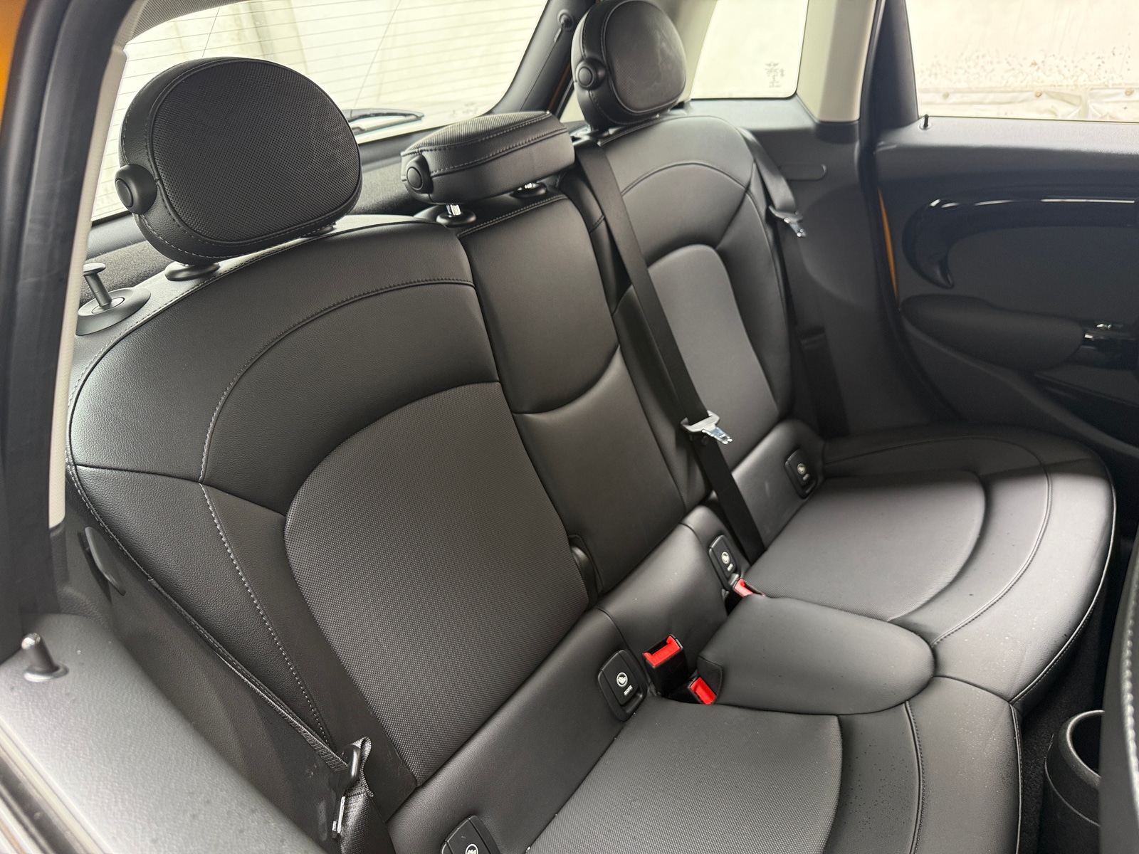 Thumbnail: 2017 MINI Cooper Hardtop - 5