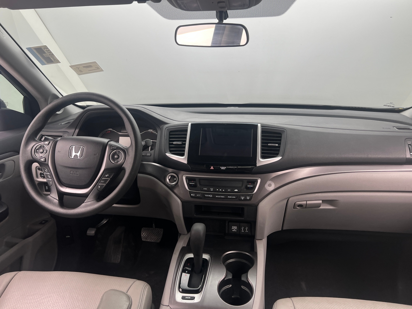 Thumbnail: 2016 Honda Pilot - 3