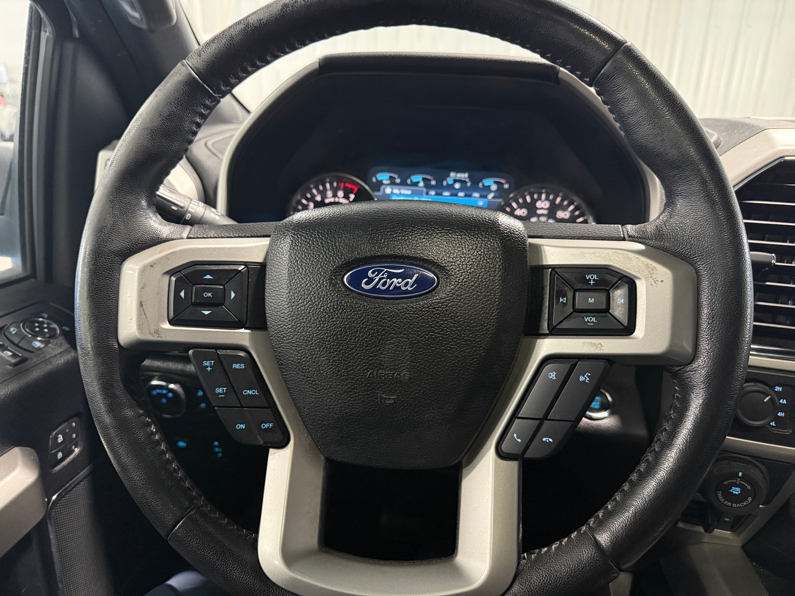 Thumbnail: 2019 Ford Econoline - 4