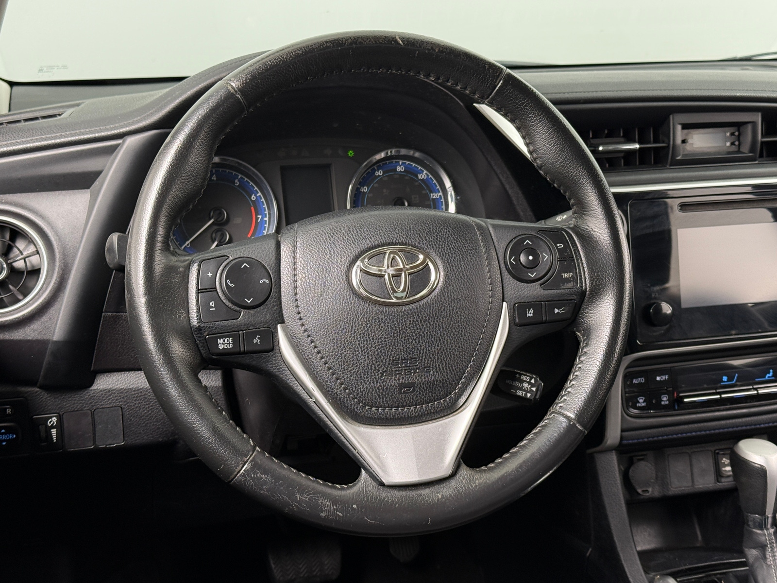 Thumbnail: 2017 Toyota Corolla - 4