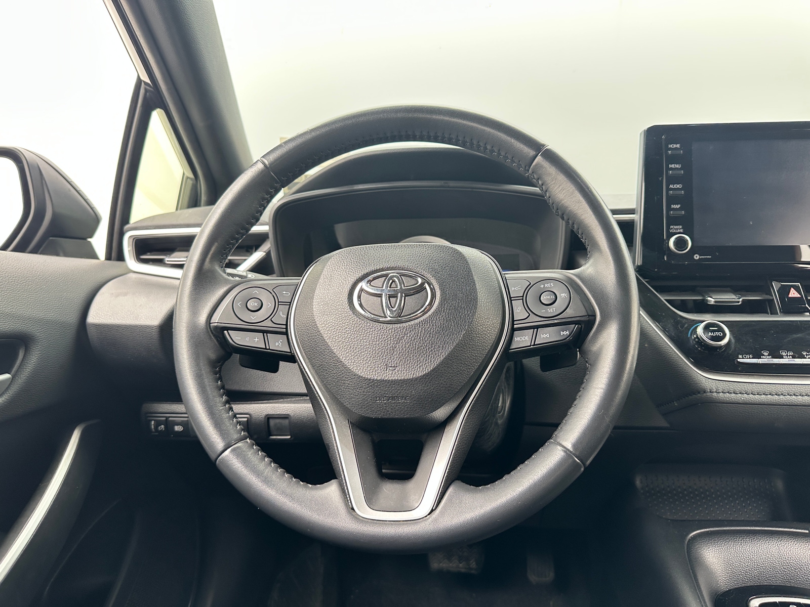 Thumbnail: 2022 Toyota Corolla - 5