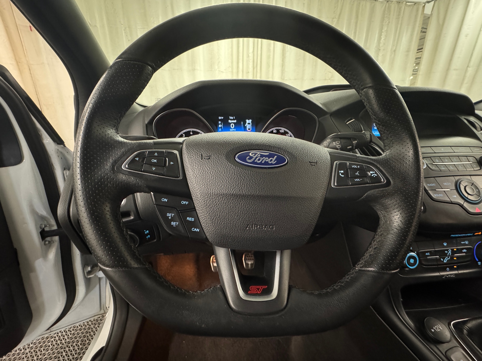 Thumbnail: 2018 Ford Focus - 5