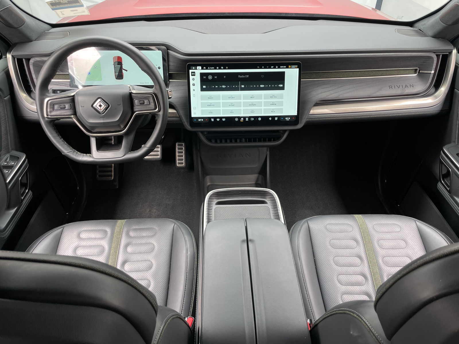 Thumbnail: 2024 Rivian R1S - 2