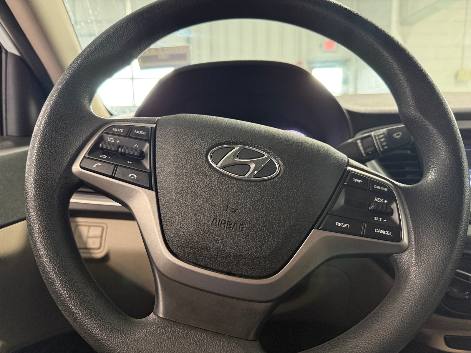 Thumbnail: 2022 Hyundai Accent - 5