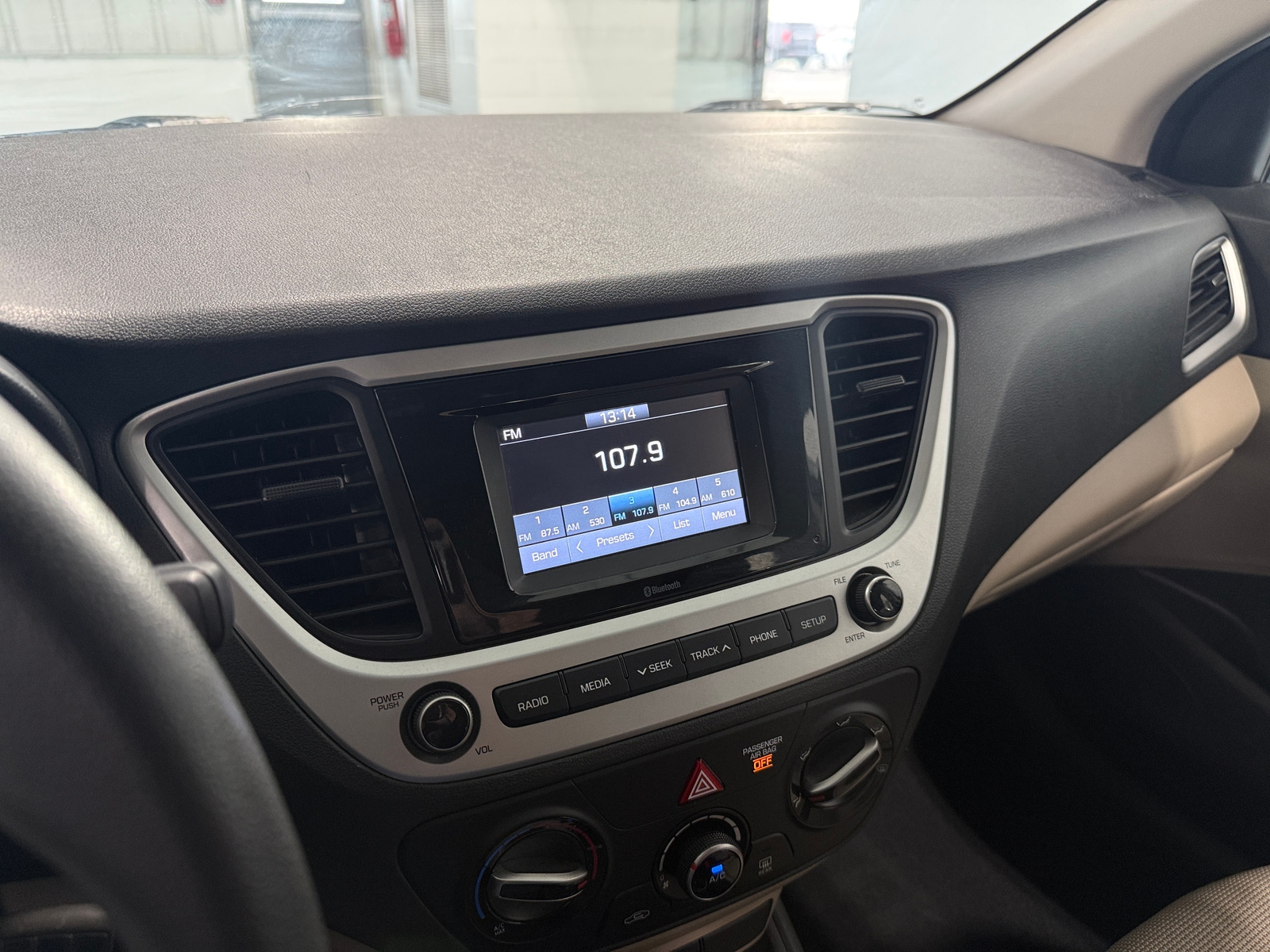 Thumbnail: 2022 Hyundai Accent - 4