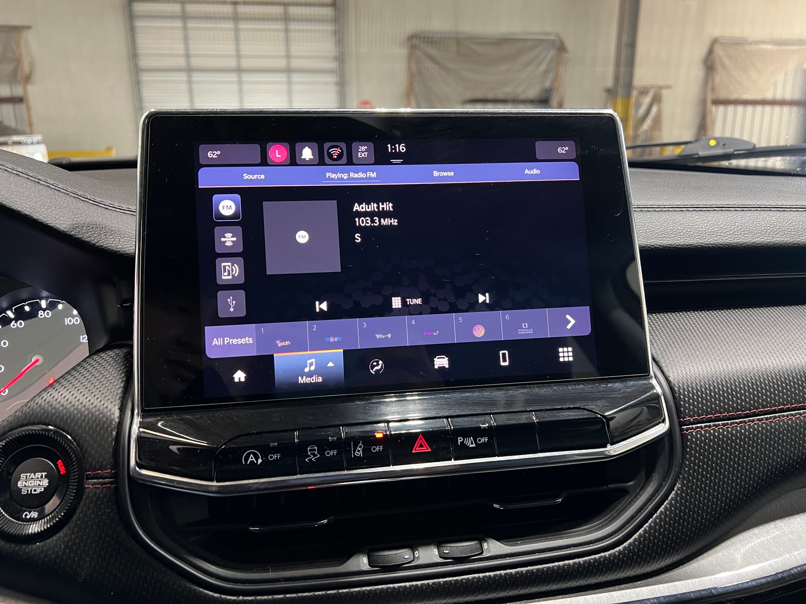 Thumbnail: 2022 Jeep Compass - 3