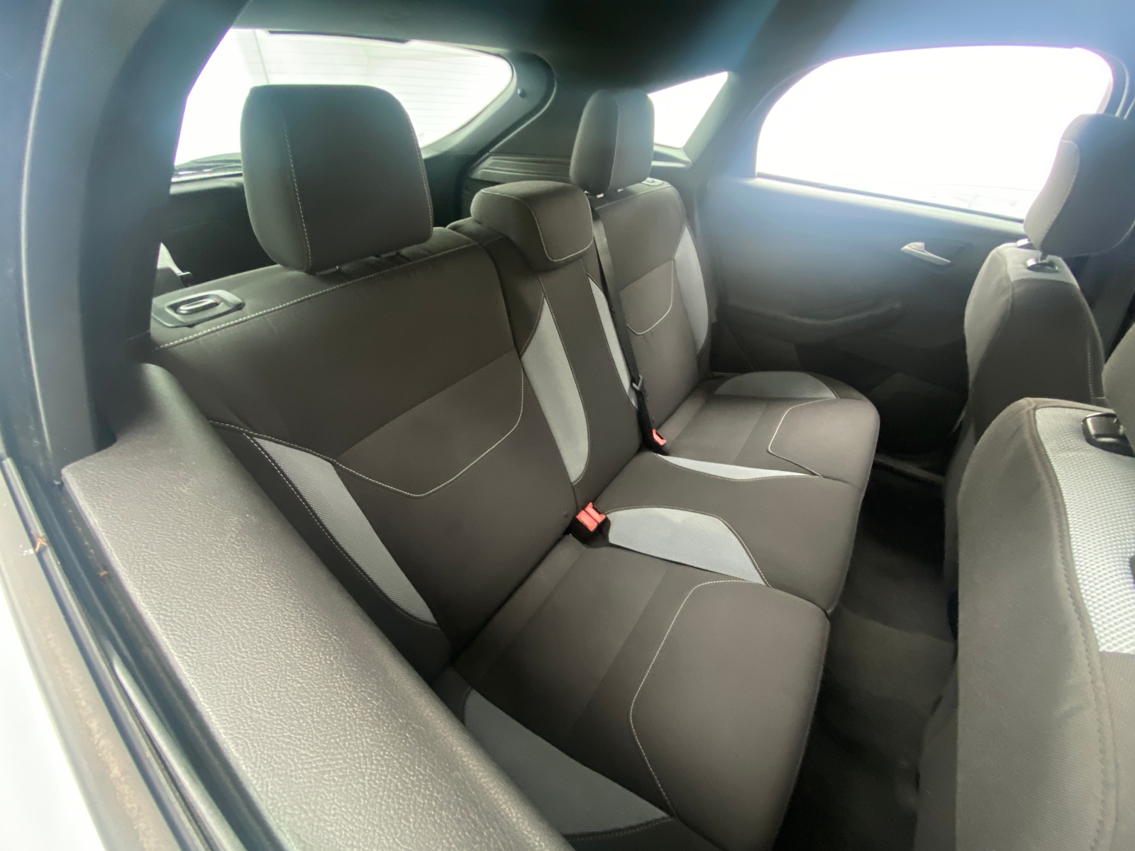 Thumbnail: 2015 Ford Focus - 6