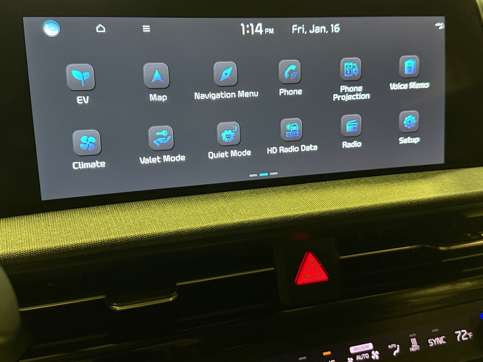 Thumbnail: 2022 Kia EV6 - 3